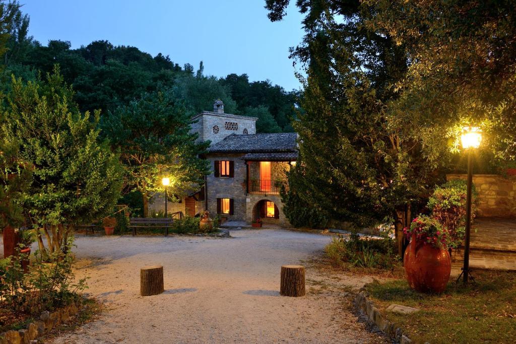 Maison d'hôtes Le Querce Di Assisi à Piano Delle Pieve Extérieur photo