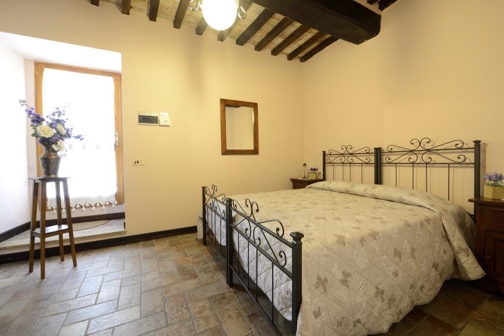 Maison d'hôtes Le Querce Di Assisi à Piano Delle Pieve Extérieur photo